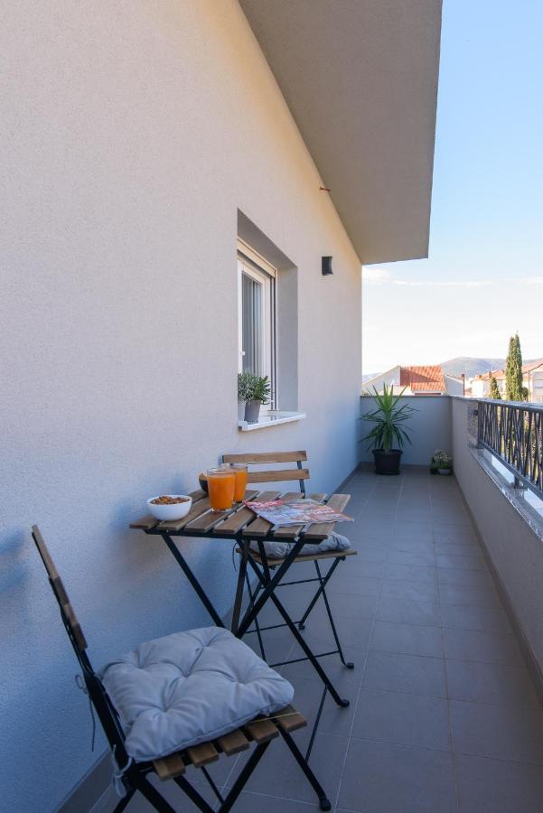 Batinic Apartments Kastela Exterior photo